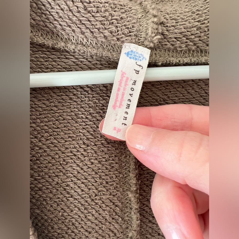 Free People Pullover - image 3